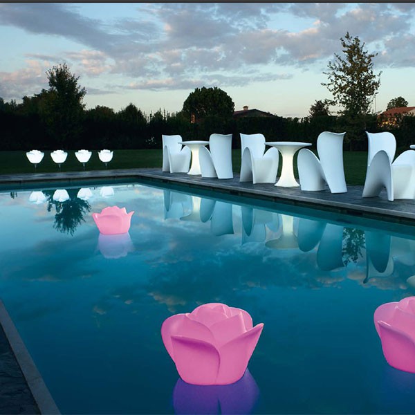 Lampe Flottante Baby Love Piscine Allumée Rose MyYour JardinChic Lampe Flottante Baby Love Piscine Allumée Rose MyYour JardinChic