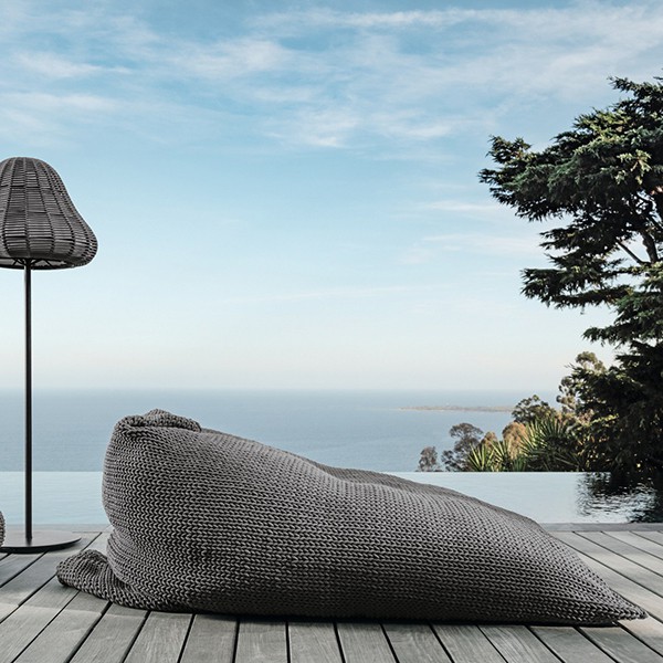 Outdoor bean outlet bag pouf