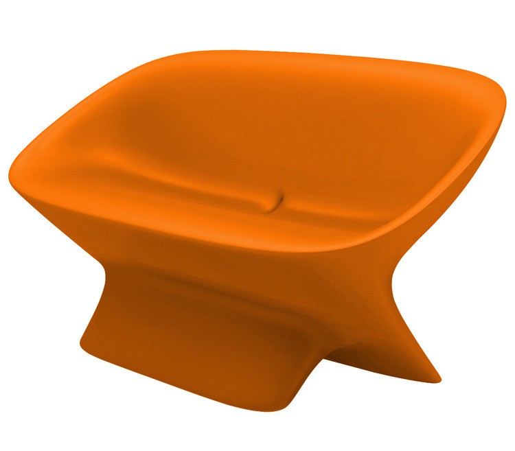 Canapé / sofa UBLO Orange Qui est Paul? JardinChic Canapé / sofa UBLO Orange Qui est Paul? JardinChic