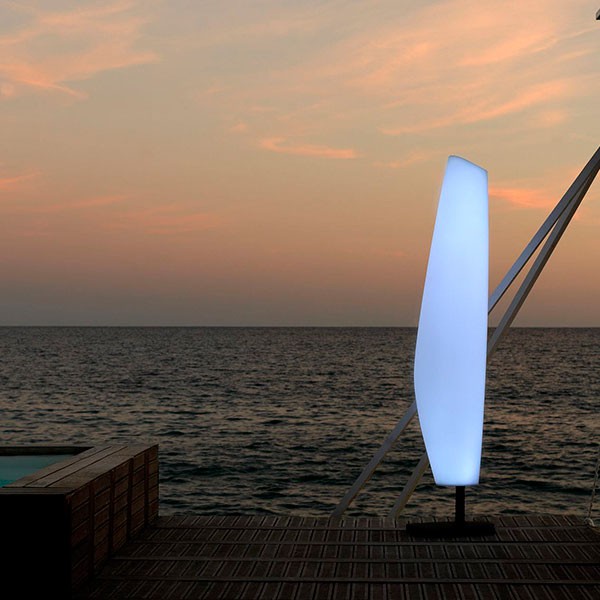 lampadaire-blanca-vondom-jardinchic3 lampadaire-blanca-vondom-jardinchic3