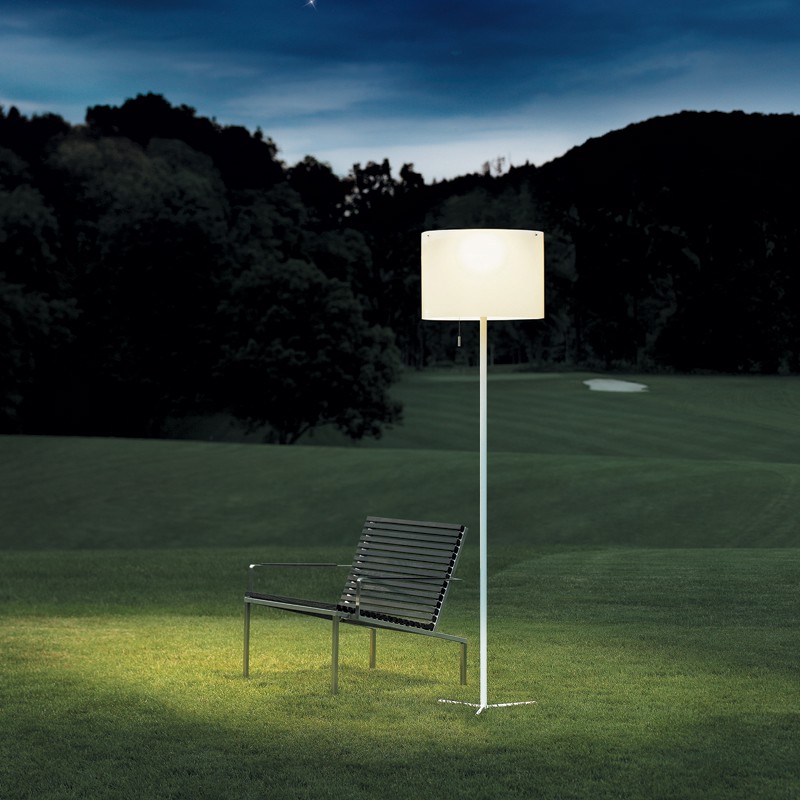 Zoe Solar Lamppost
