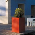 Cubo Alto Double Wall Planter